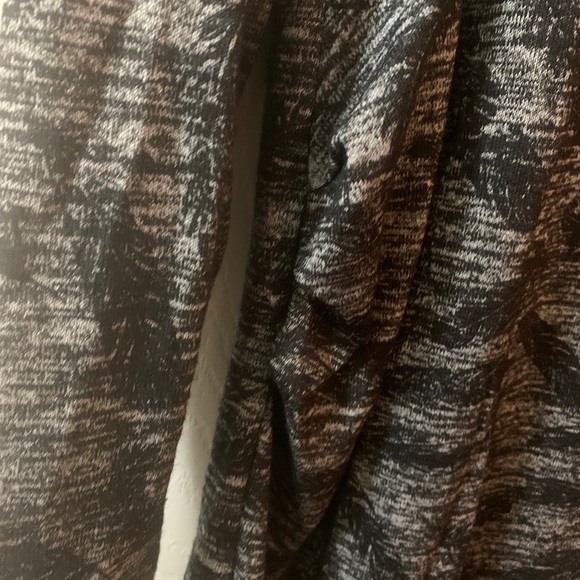 Maternity: Feather black&grey dress! - Picture 4 of 4